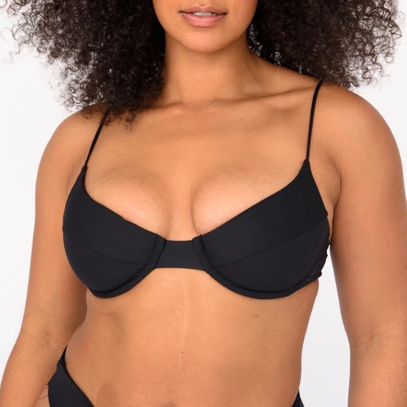 Skatie Kate top, black, size L - Picture 1 of 4